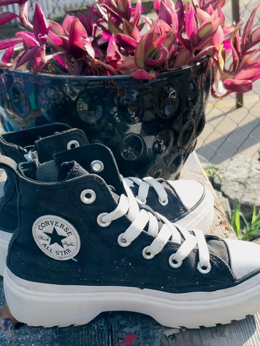 Converse Chuck Taylor All Star Lugged 2.0 Kids High Top - Size 1